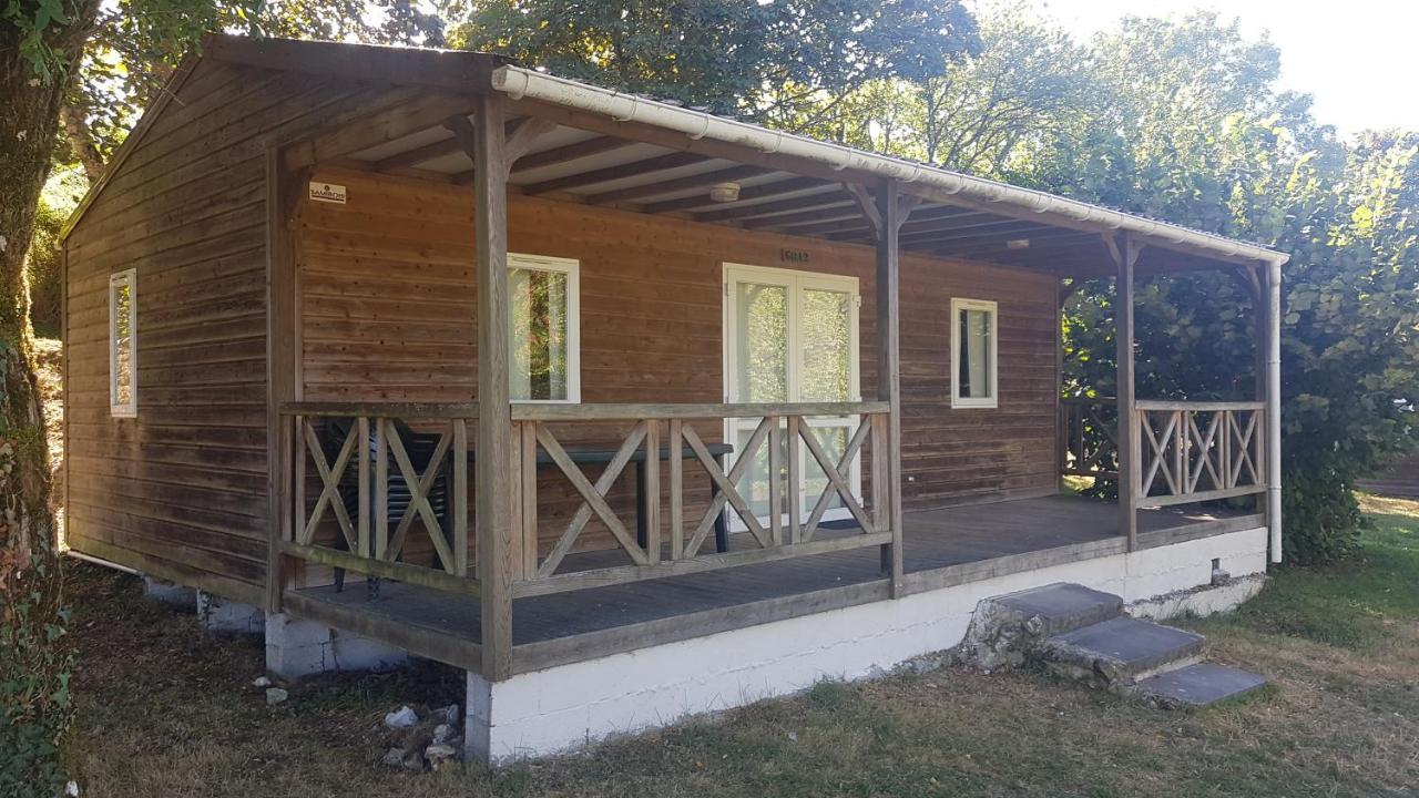 Camping Les Terrasses De Dordogne Rouffignac Saint-Cernin Esterno foto