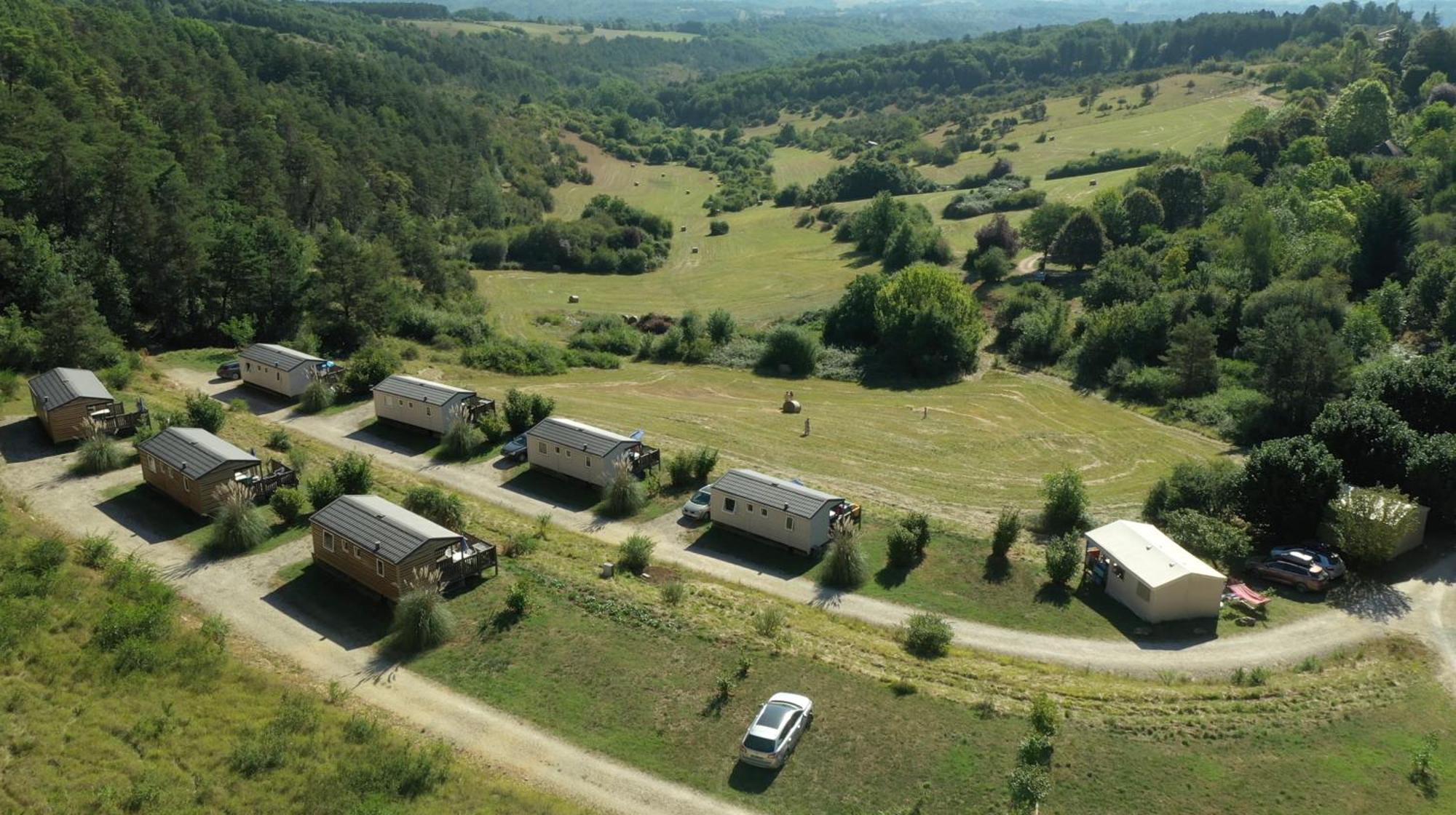 Camping Les Terrasses De Dordogne Rouffignac Saint-Cernin Esterno foto