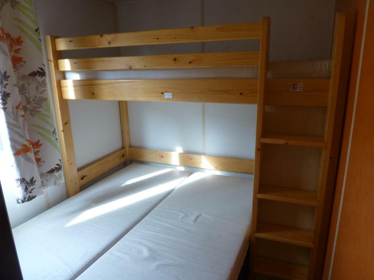 Camping Les Terrasses De Dordogne Rouffignac Saint-Cernin Esterno foto